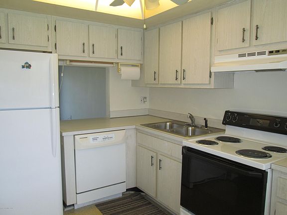5th image of 3001 Thrush Dr APT 123