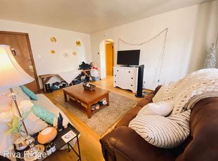 1105 5th Ave APT 3, Coraopolis, PA 15108