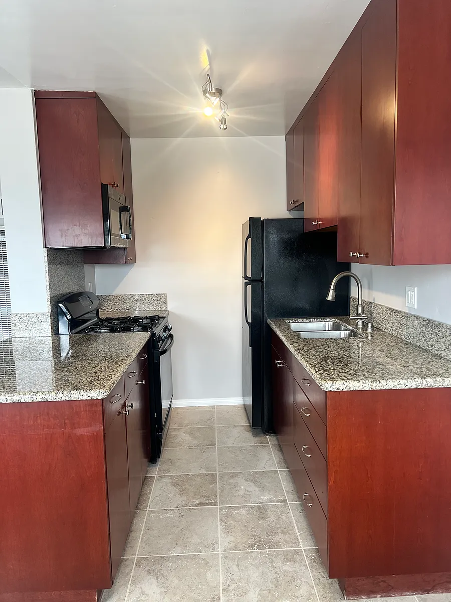 Building Photo - 4146 Oregon St #7