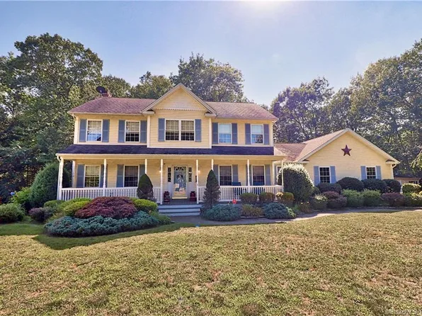 3 Country Farm Road, Oxford, CT 06478