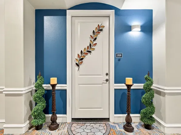 301 Watermere Dr APT 319, Southlake, TX 76092