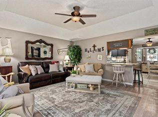 2013 Chester St, Dayton, TX 77535