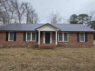 1231 Cherokee Dr, Manning, SC 29102