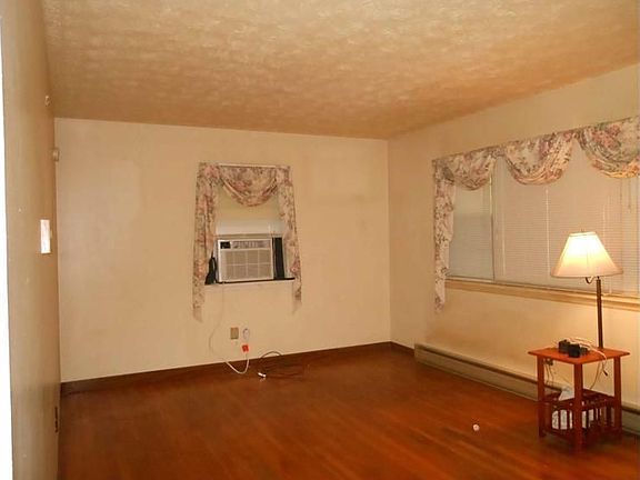 5th image of 1553 Thames Dr