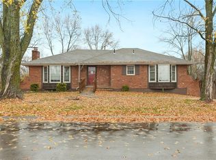 203 20th Ave, Greenwood, MO 64034