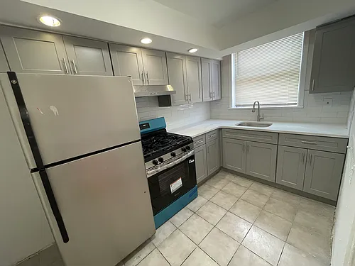 1546 Stevens St Photo 1