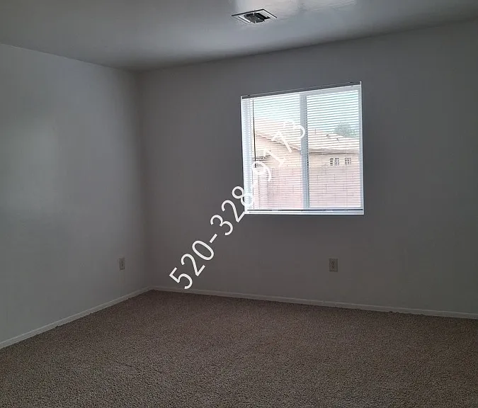 945 E Emma Marie Owner Agent — Photo 16