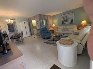 20 Coventry Ln #A, West Palm Beach, FL 33418