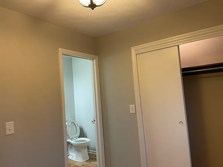 7560 Toweron Ln — Photo 3