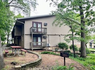 Whispering Oaks, Madison, WI 53713