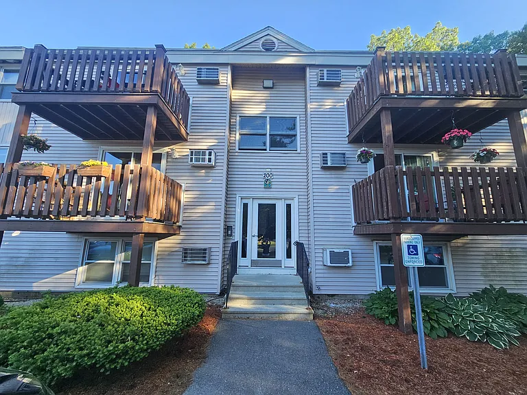 200 Circle Rd #12 — Photo 1