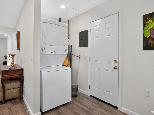 9960 Eddy Rd #2, Carmel, CA 93923