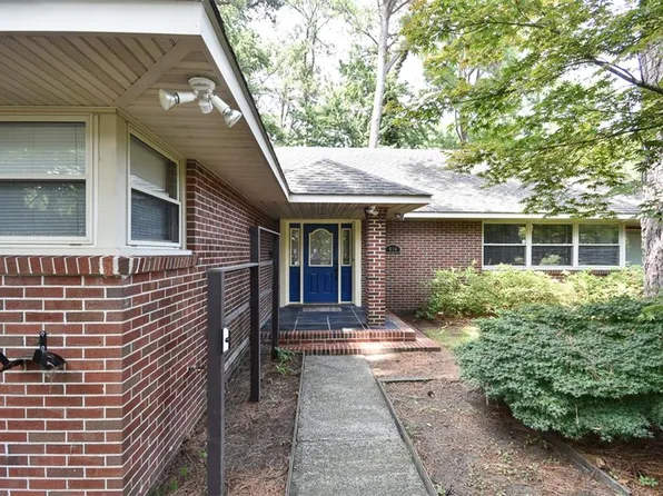 404 Hariton Ct, Norfolk, VA 23505