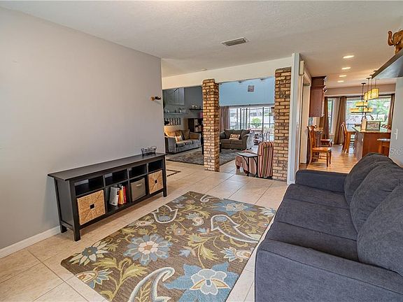 5th image of 117 Trafalgar Pl