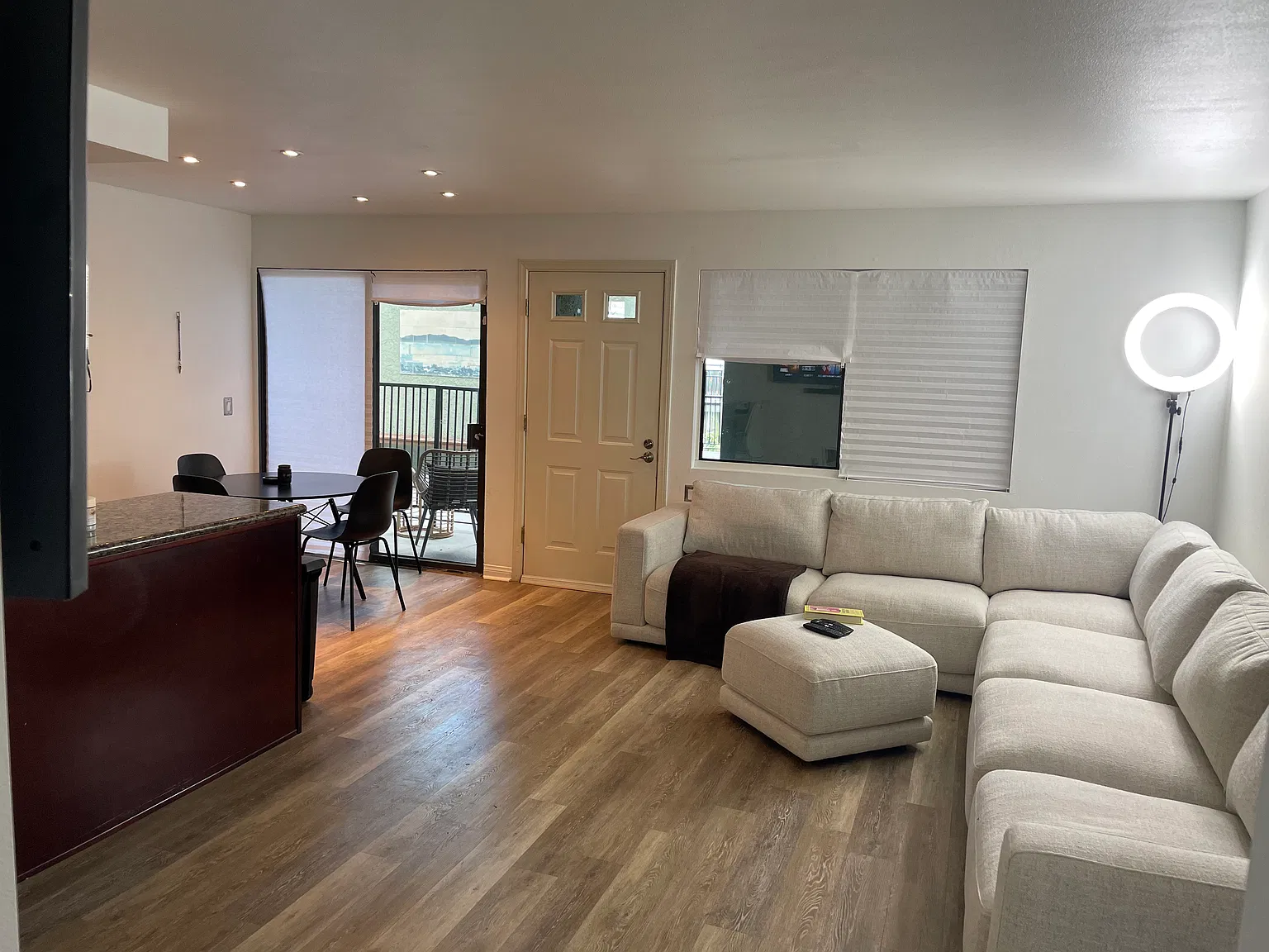 W 24th St, San Pedro — Photo 1