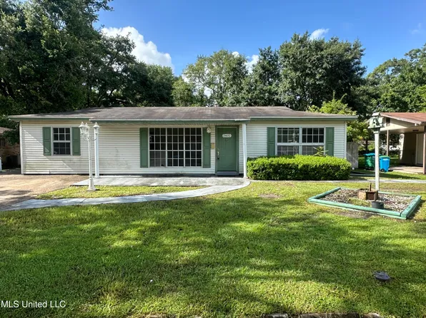 3402 Chicago Ave, Pascagoula, MS 39581
