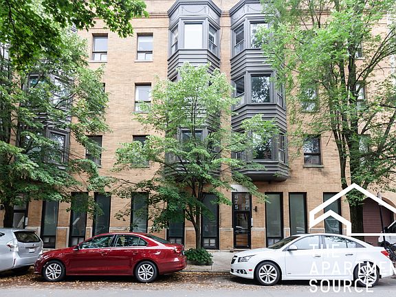 4th image of 877 W Lill Ave #D