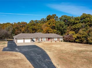 1405 E Walnut St, Rogers, AR 72756