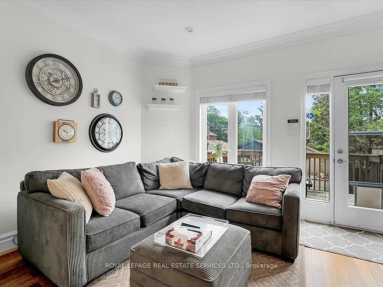 85 Bedford Park Ave — Photo 16