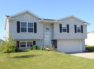 516 Sugar Ave, Belleville, WI 53508