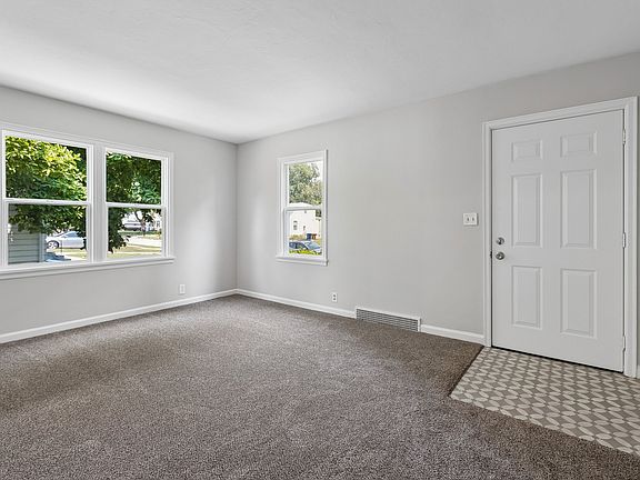 3rd image of 2602 Madison St