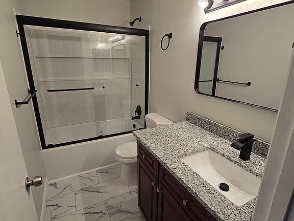 4th image of 2976 SE Bonita St