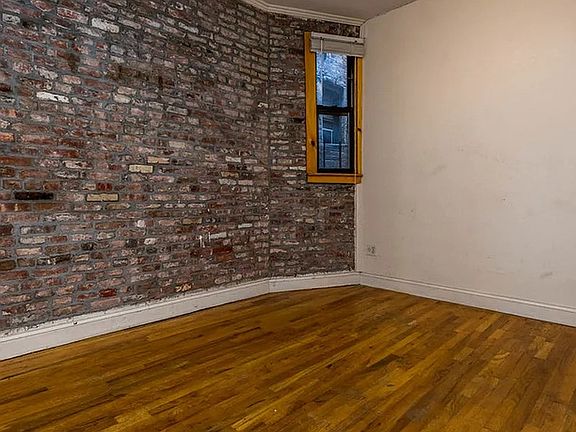 4th image of 346 Gates Ave #D4