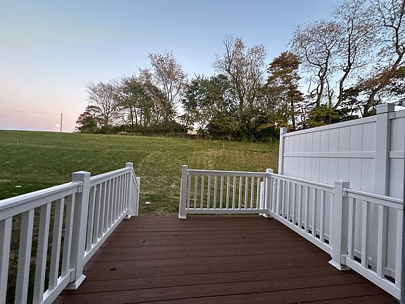 263 Holstein Dr - Deck 1