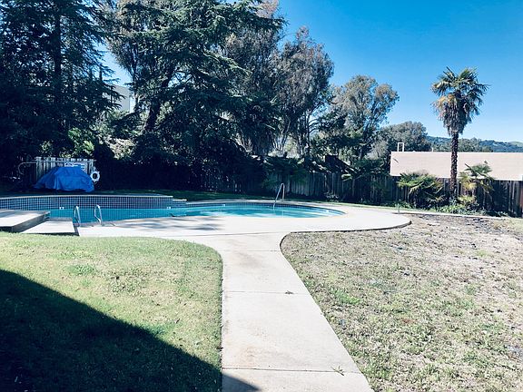 4th image of 5635 San Carlos Way