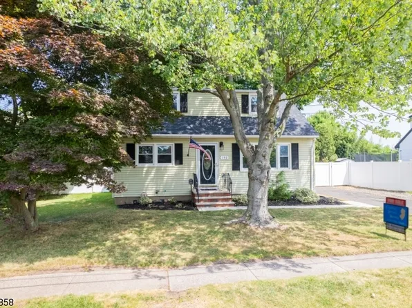 140 Valerie Dr, Manville Boro, NJ 08835