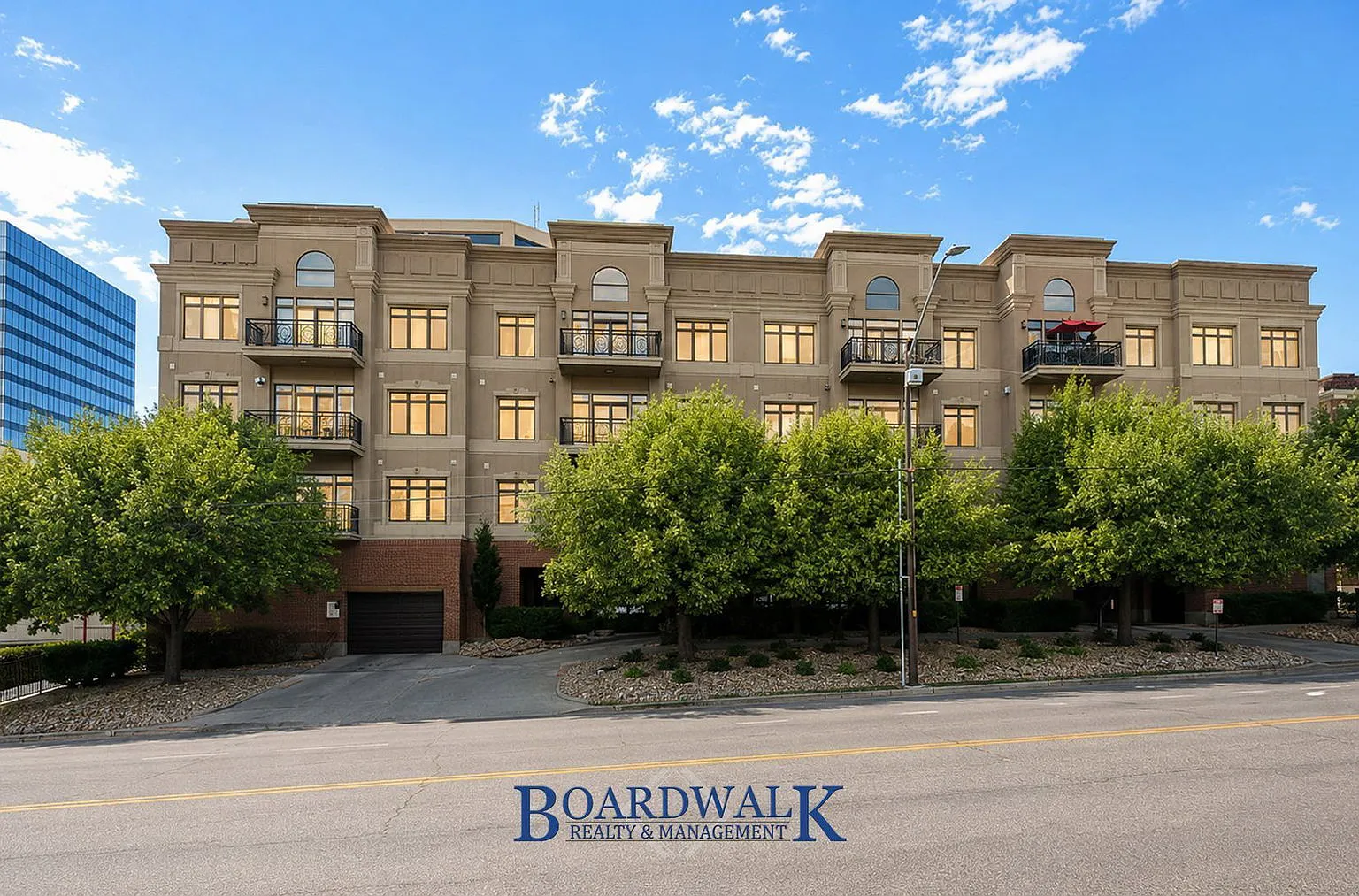 2 bed, 2.0 bath, 1100 sqft, $1,750 — Photo 3