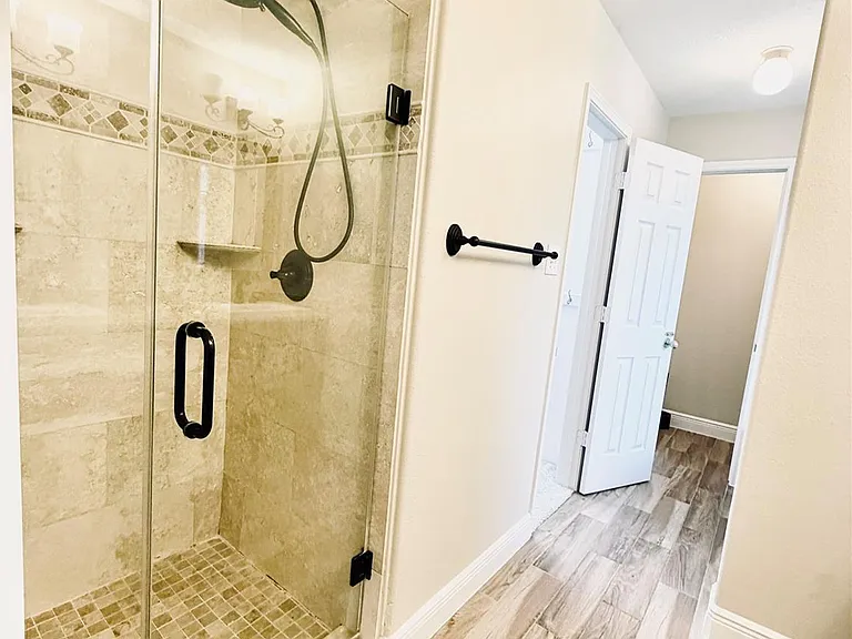 20515 Lantern Springs Ln — Photo 25