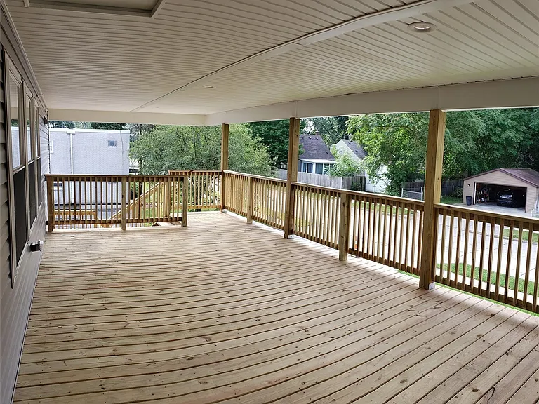 312 Mary Ave — Photo 4
