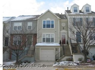 45555 Whitcomb Sq, Sterling, VA 20166