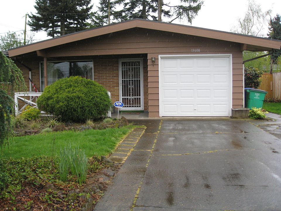 Single car garage