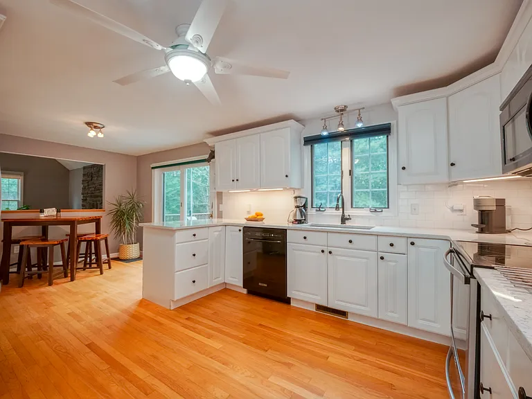 7 Magnolia Dr — Photo 25