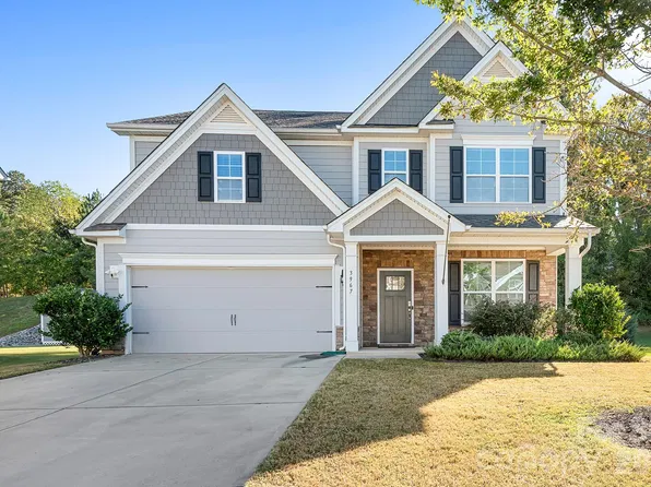 3967 Lake Breeze Dr, Sherrills Ford, NC 28673