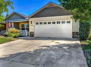 1323 E Willowbrook Ct, Meridian, ID 83646