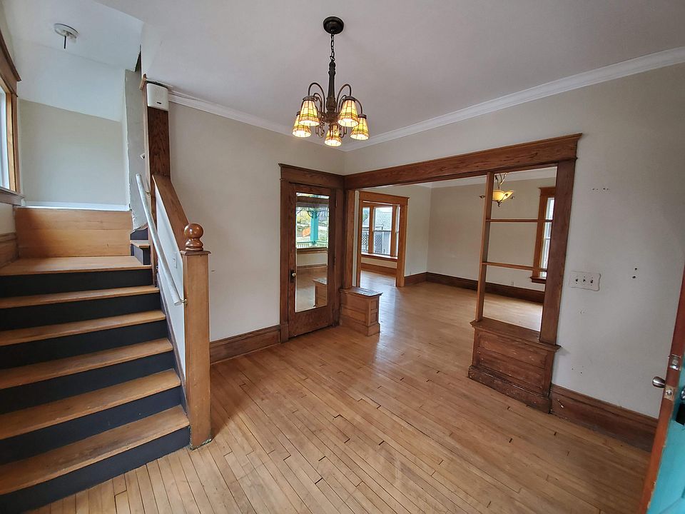 1st image of 444 Wisconsin Ave