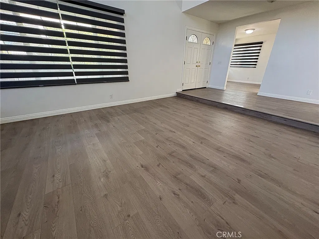 4 bed, 2.5 bath, 2093 sqft, $4,995 — Photo 4