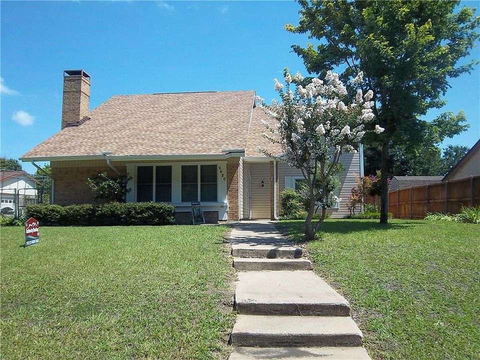 1st image of 2620 Oak Grove Dr