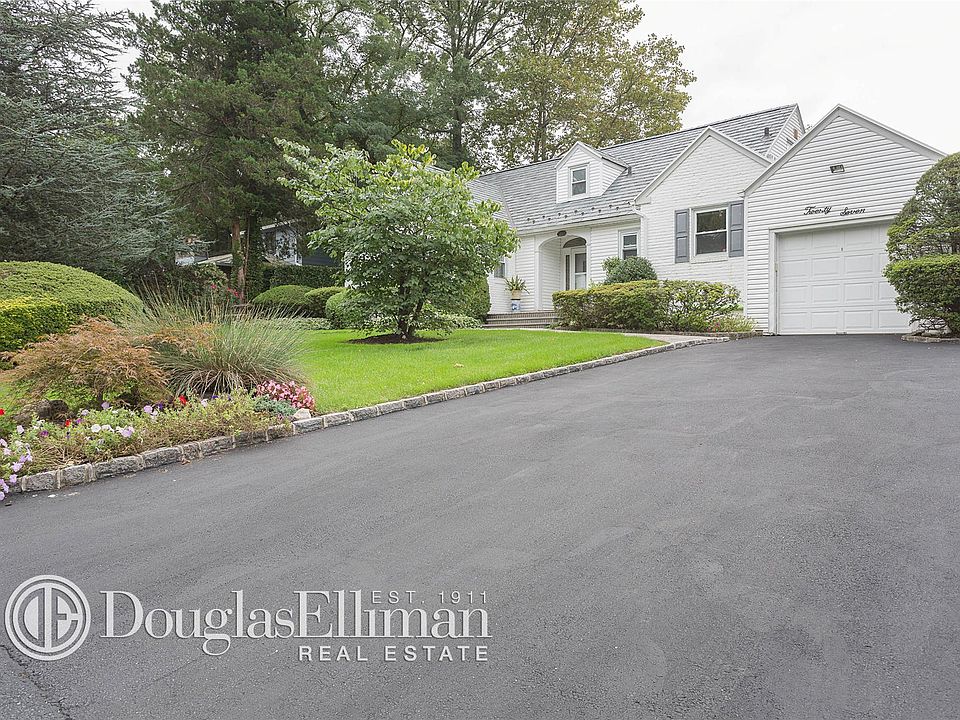 1st image of 27 Briarfield Dr