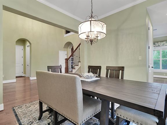 5th image of 1311 Stratford Way