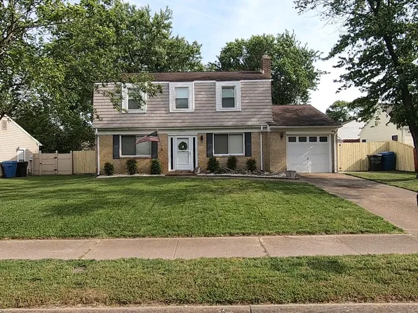 1968 Hidden Valley Dr, Virginia Beach, VA 23464