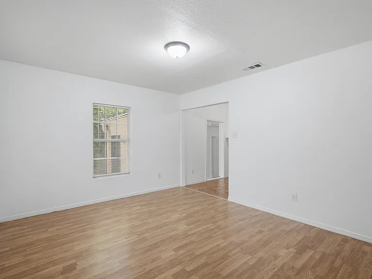 2538 Stovall Dr — Photo 14
