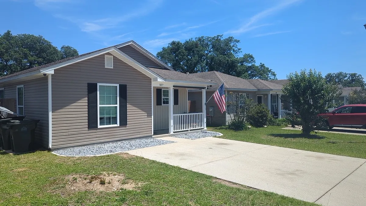 Building Photo - 5877 Tryton Cir