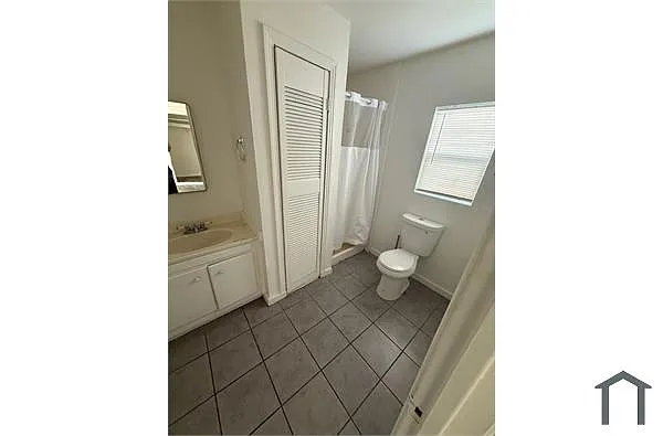 Building Photo - 3305 Cypress St
