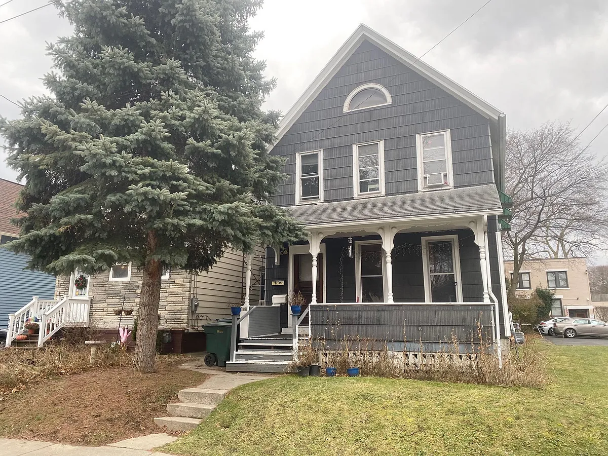 Building Photo - 159 Sanford St #2