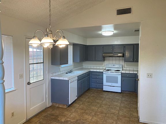 2nd image of 2045 W Simpson Ave #101
