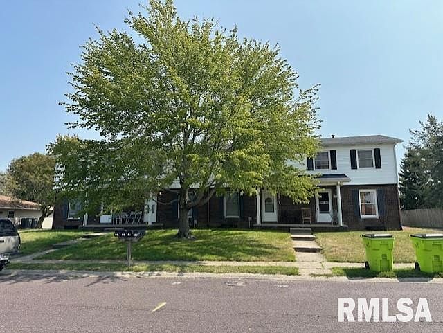 2nd image of 4 Eisenhower Dr
